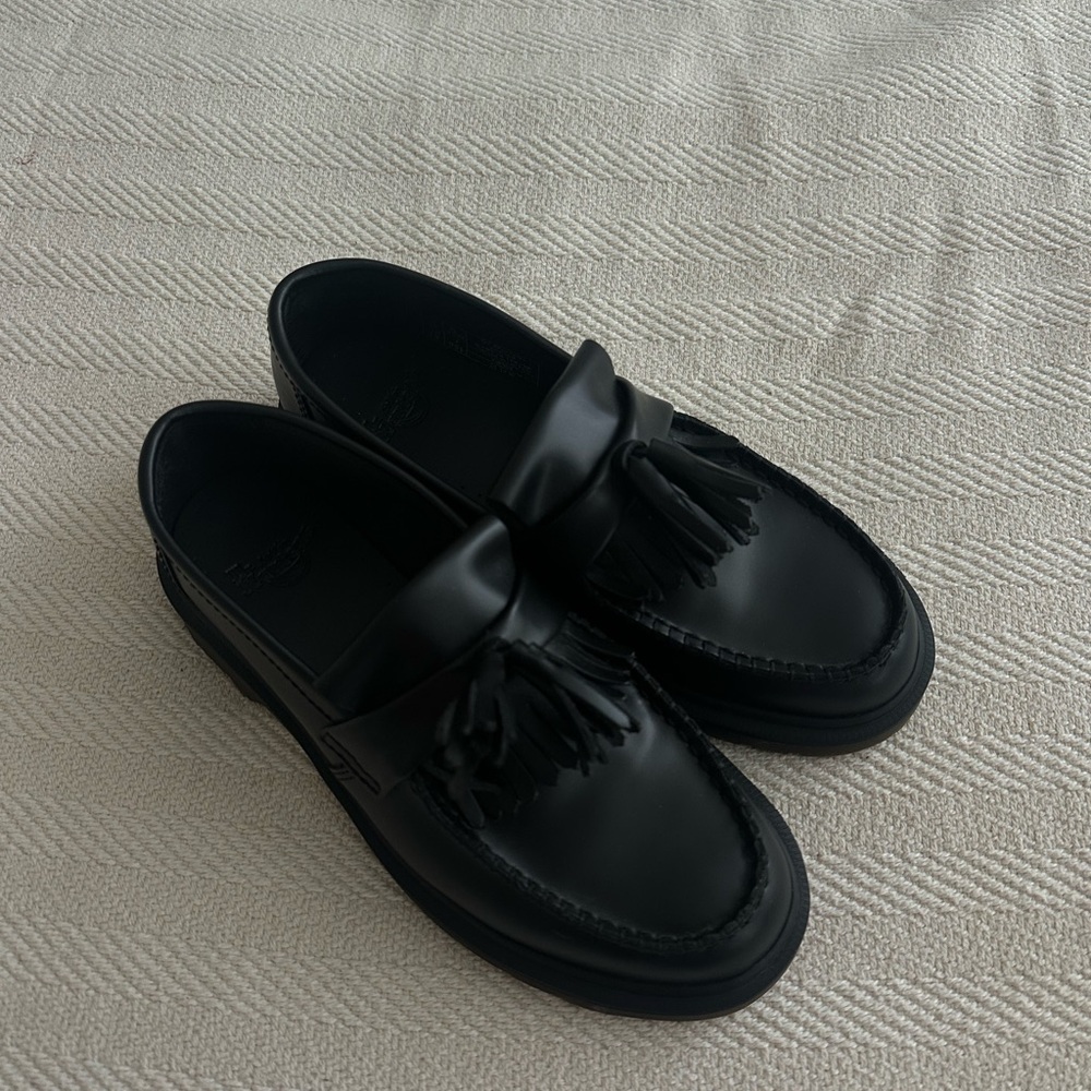 Doc Martens Adrian Black Tassel Loafers size 7 women 6 men